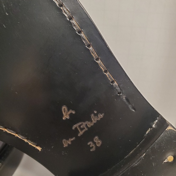 Shoes - Picture 5 of 5